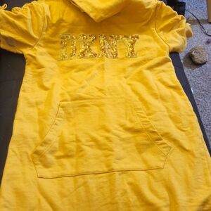 DKNY Girls Hooded Dress Size M(8-10) in Bright Yellow/Gold Sequence